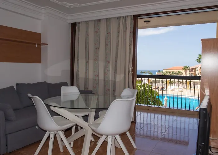 Copacabana 2 * Playa Feñabe