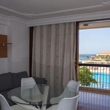 Copacabana 2 * Playa Feñabe