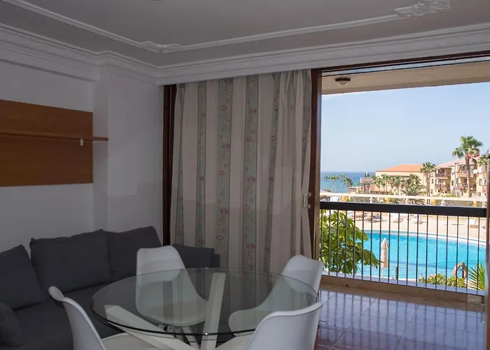 Copacabana 2 * Playa Feñabe